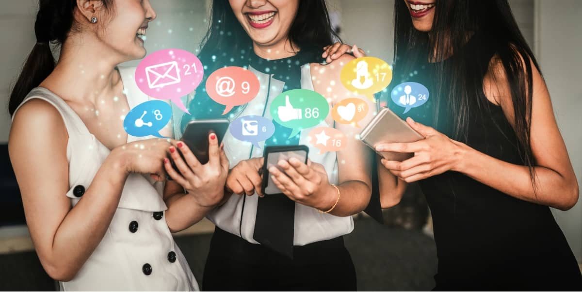 Exploring bouncemediagroupcom Social Stat